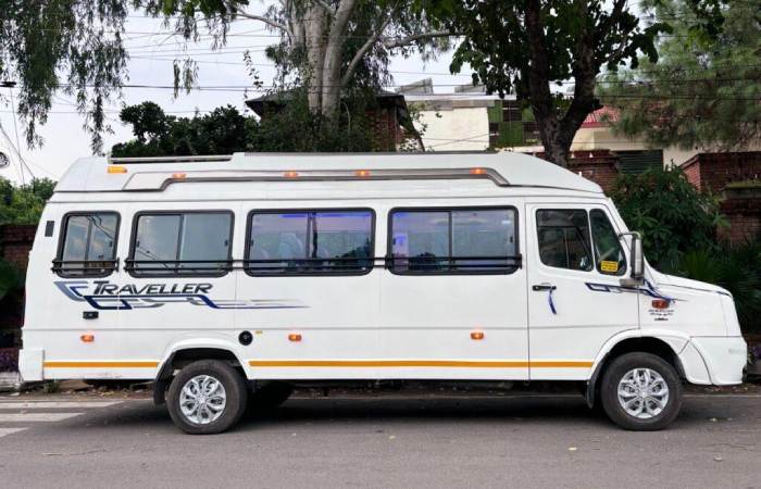 12 Seater Tempo Traveller
