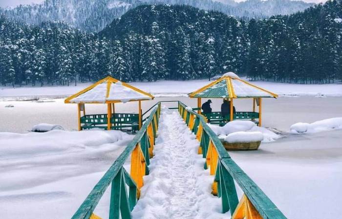 Amritsar to Dalhousie Taxi
