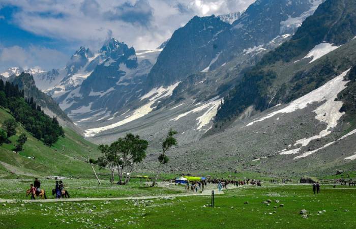 Amritsar to Kashmir Taxi